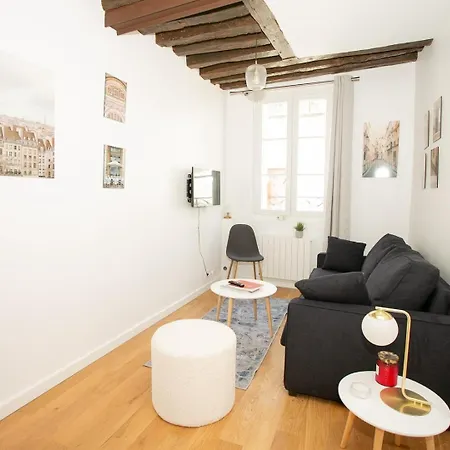 Bnbnook - Ile Saint-louis - Cozy